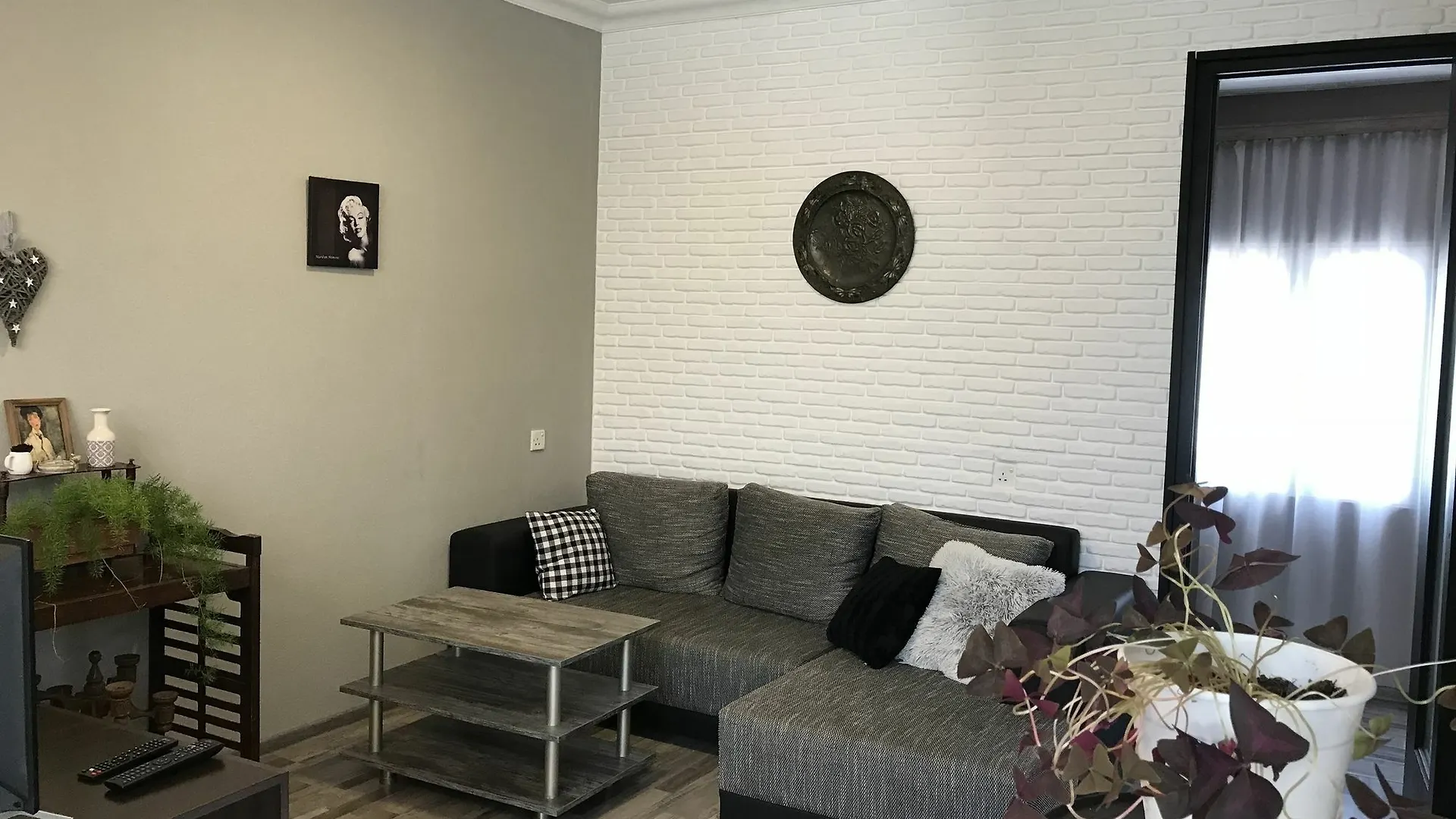 Talaveri Apartment In Old Тбилиси